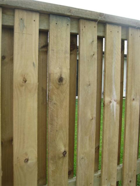 Capped Good Neighbour Timber Fence