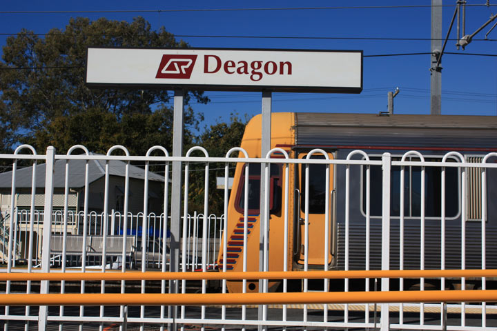 Deagon Railway Station