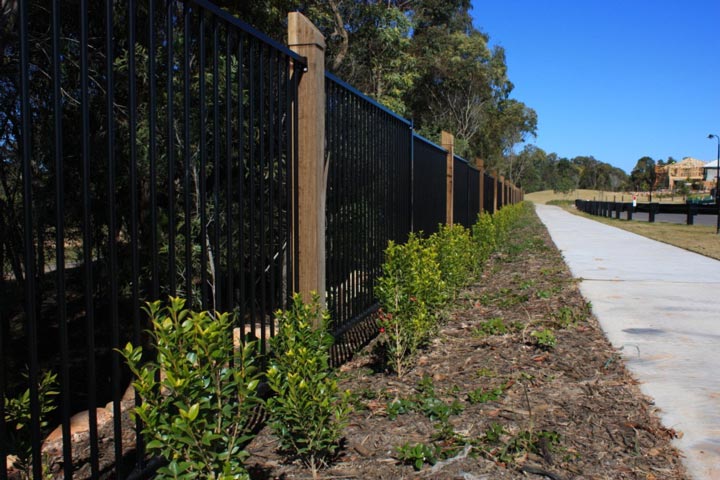 Northlakes Fencing