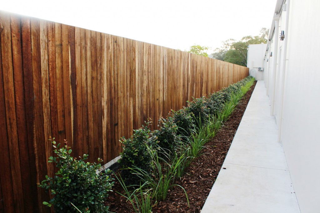 IGA Yandina Side Butted Pine Timber Fence