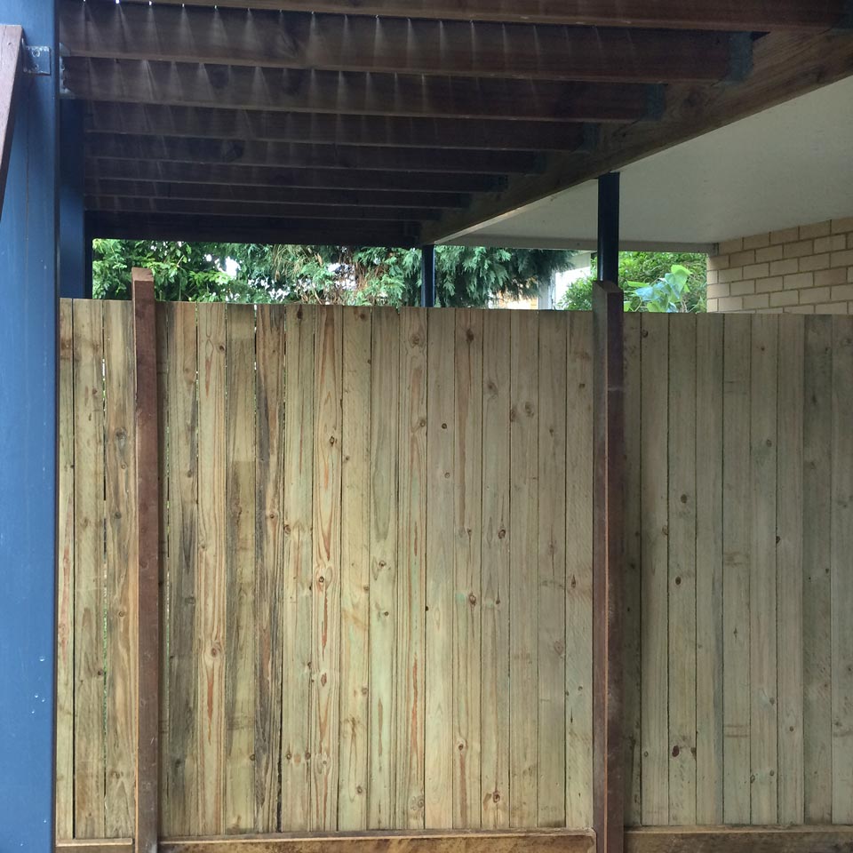 Timber Dividing Fence Gold Coast