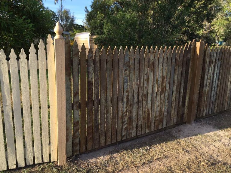 Timber fencing in Caboolture, Deception Bay and Morayfield Queensland
