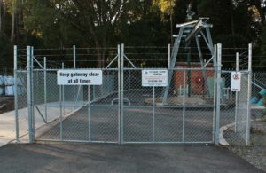 chainwire security gate